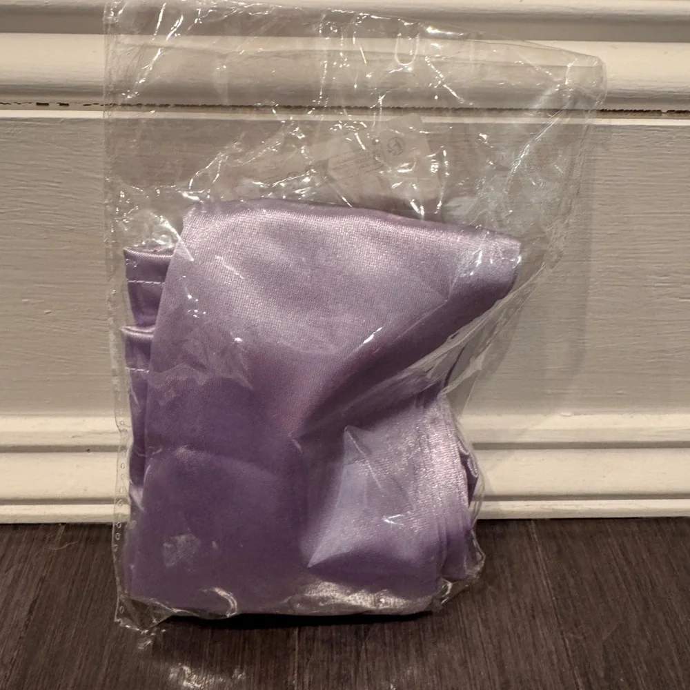 NWT Purple Princess Dress Up Gloves Girls Toddlers Kids